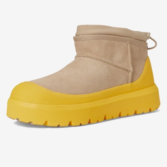 UGG Classic Ultra Mini Weather Hybrid Men Size 8